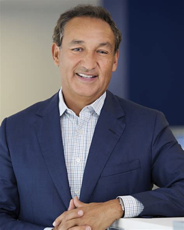 Carlos Munoz Net Worth