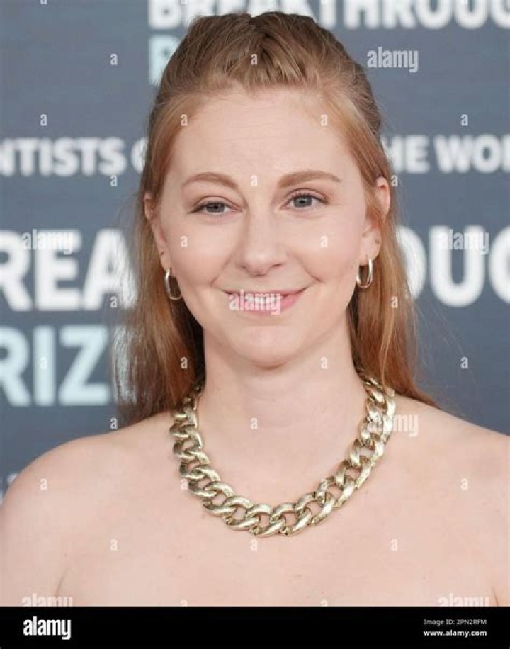 Caroline Giertz Net Worth