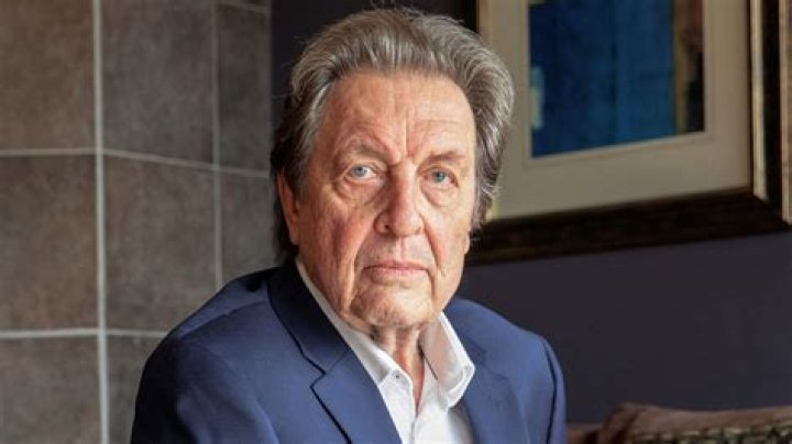 Erol Aksoy Net Worth
