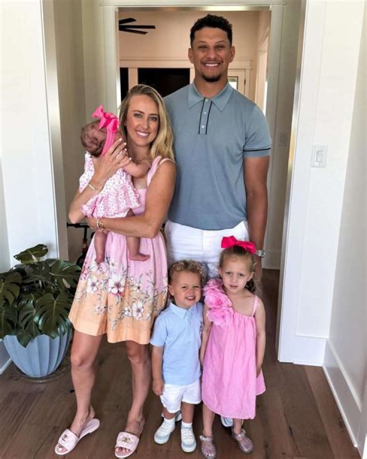Is Patrick Mahomes' Wife Expecting Baby Again? Exploring Patrick Mahomes: His Age and More. - SarkariResult