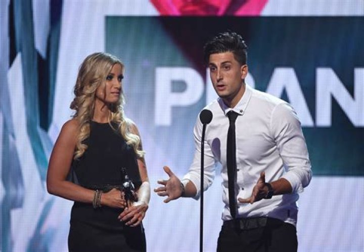 Jesse Wellens Net Worth