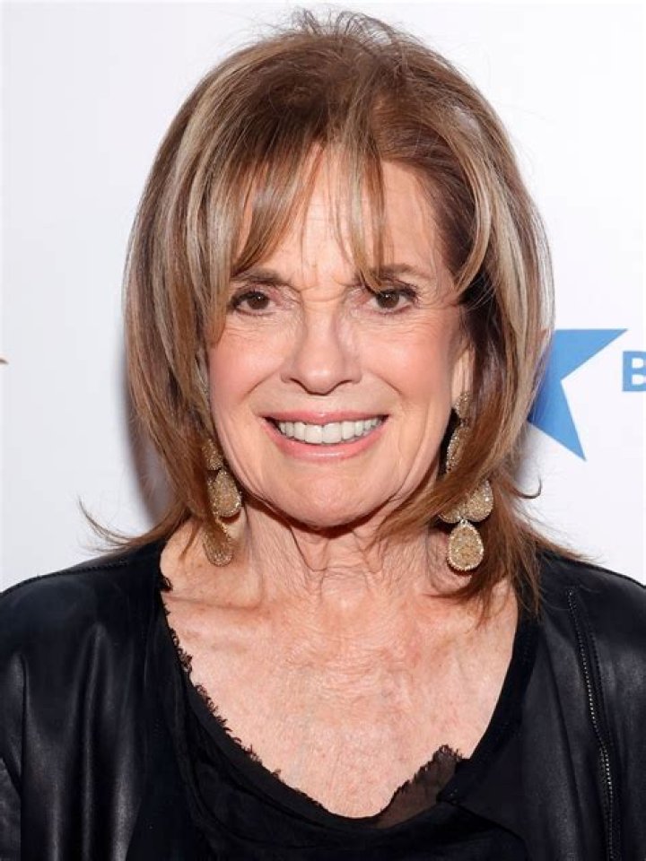 Linzie Gray Net Worth