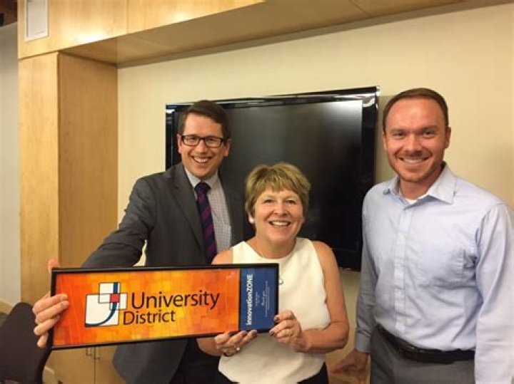 Lisa Brown (University chancellor)
