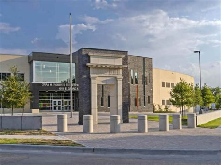 Oran M. Roberts Elementary School