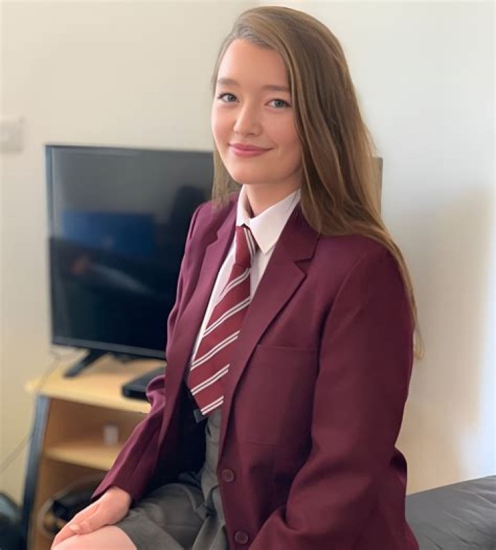 Sophie Robertson Wikipedia, Age, Biography, Height, Boyfriend, Family, Instagram