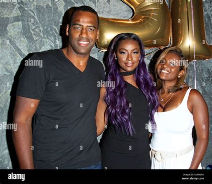 Who Are Nova Perry And Christopher Skyers? Justine Skye Parents, Siblings And Family