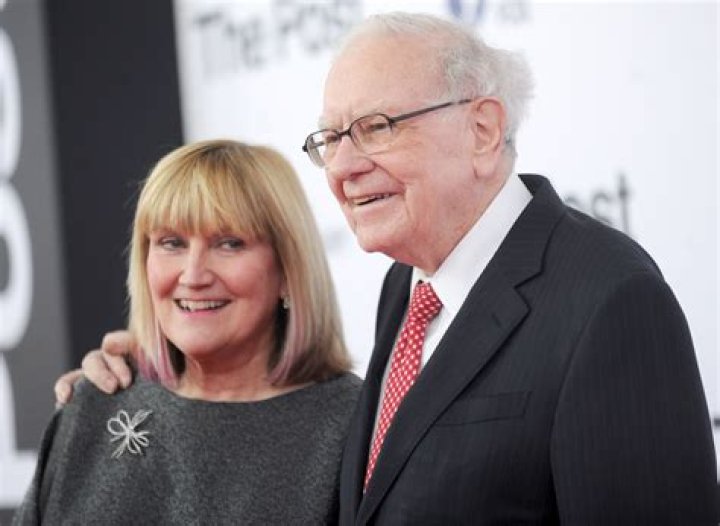 Who Was Jimmy Buffett Married to? Who is Jimmy Buffett Wife?